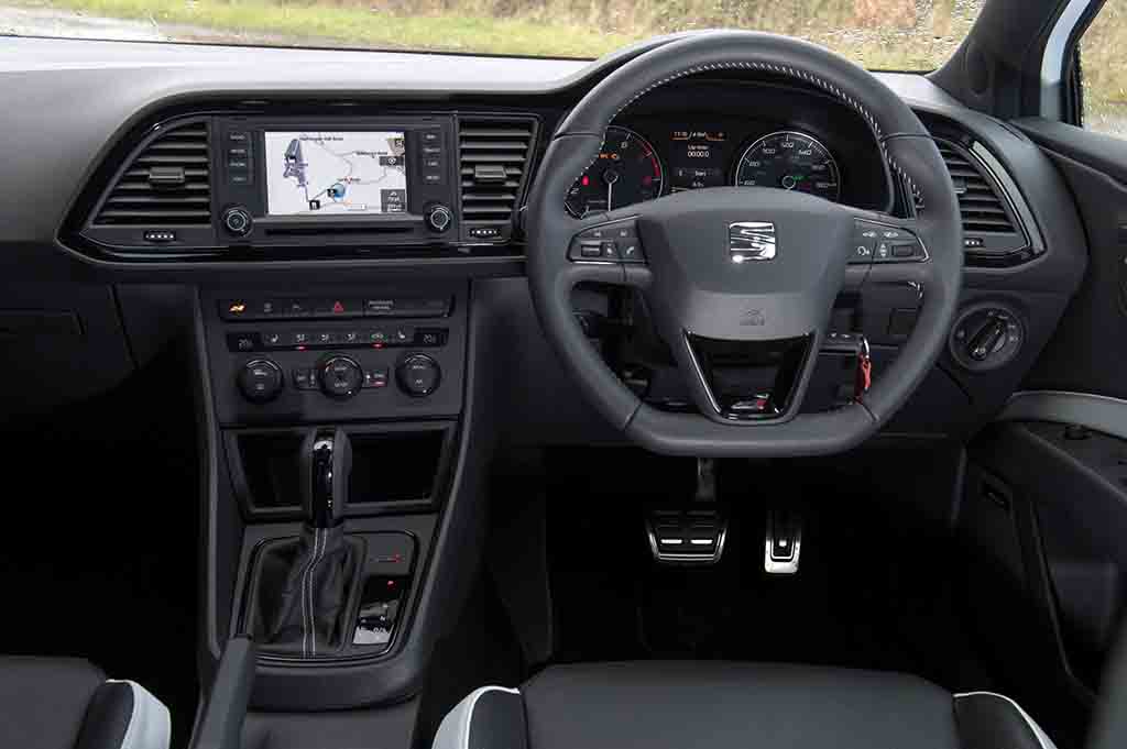 An interior view of the new Leon Cupra 280 from SEAT.